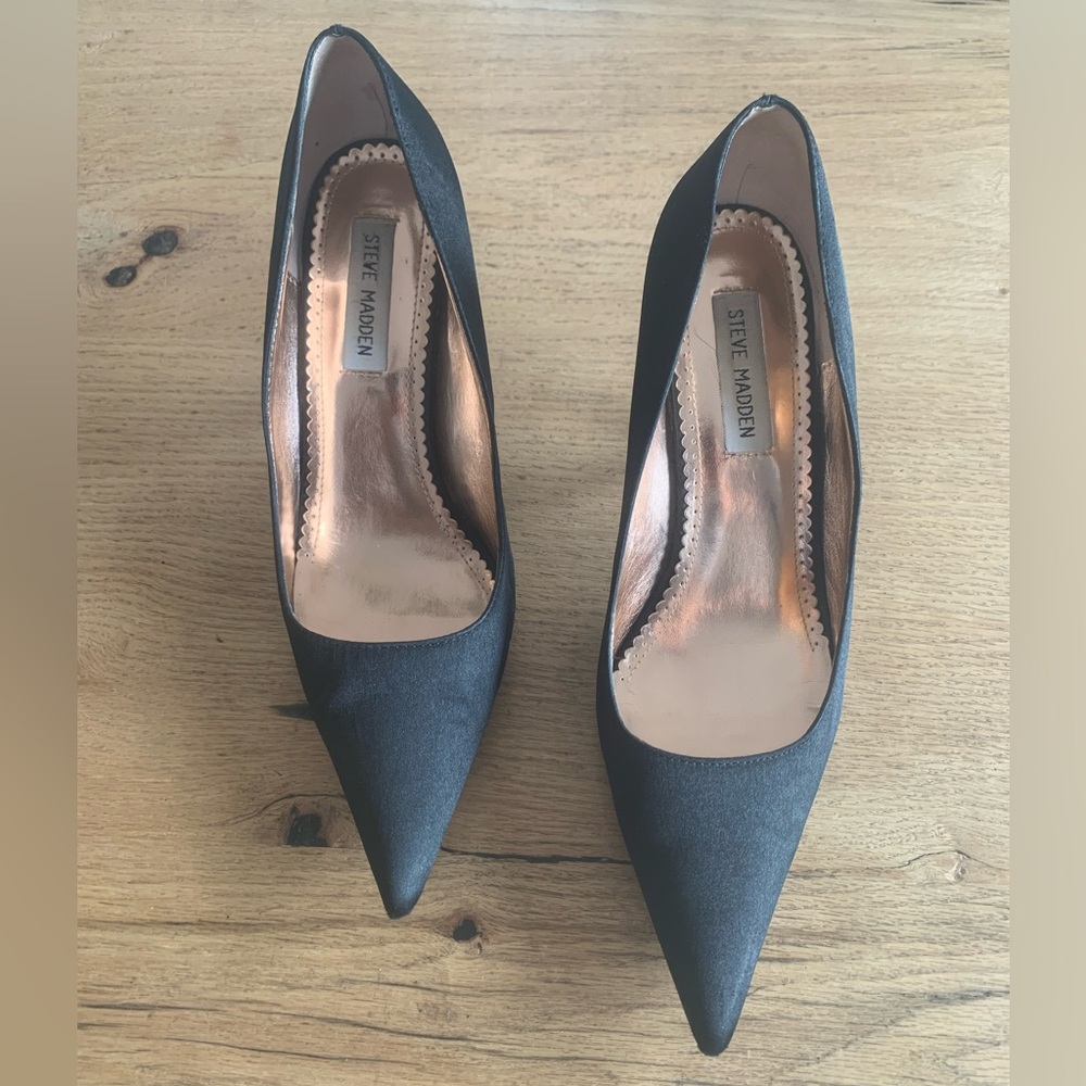 Steve Madden Dazed Black Pointy Heel Pumps Women's  8 1/2 Fabric Leather Prelov